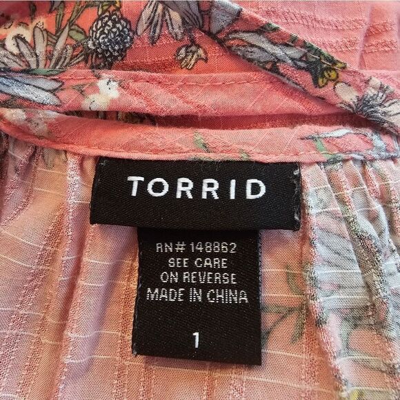 Torrid open shoulder blouse sz 1, coral pink - Picture 5 of 5